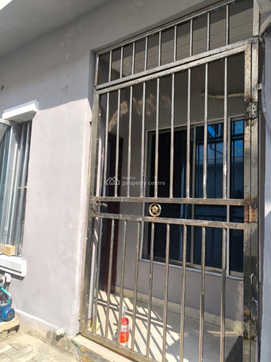 Fully Serviced and Luxury Single Bedroom Self Contained Apartment, Spring Fields Estate, Orchid Road, Lekki Expressway, Lekki, Lagos, Self Contain (single Rooms) for Rent