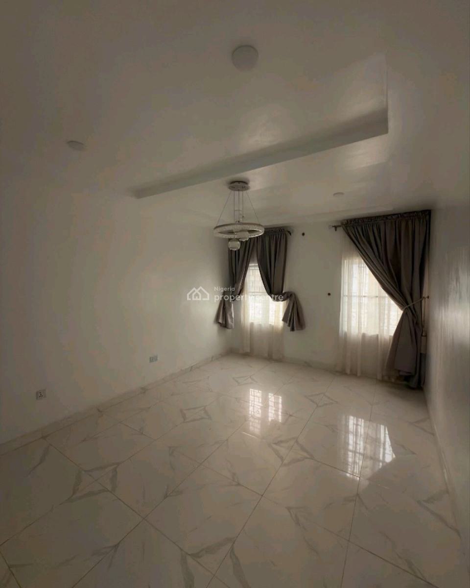 8 Bedroom House, Kaduna North, Kaduna, House for Sale