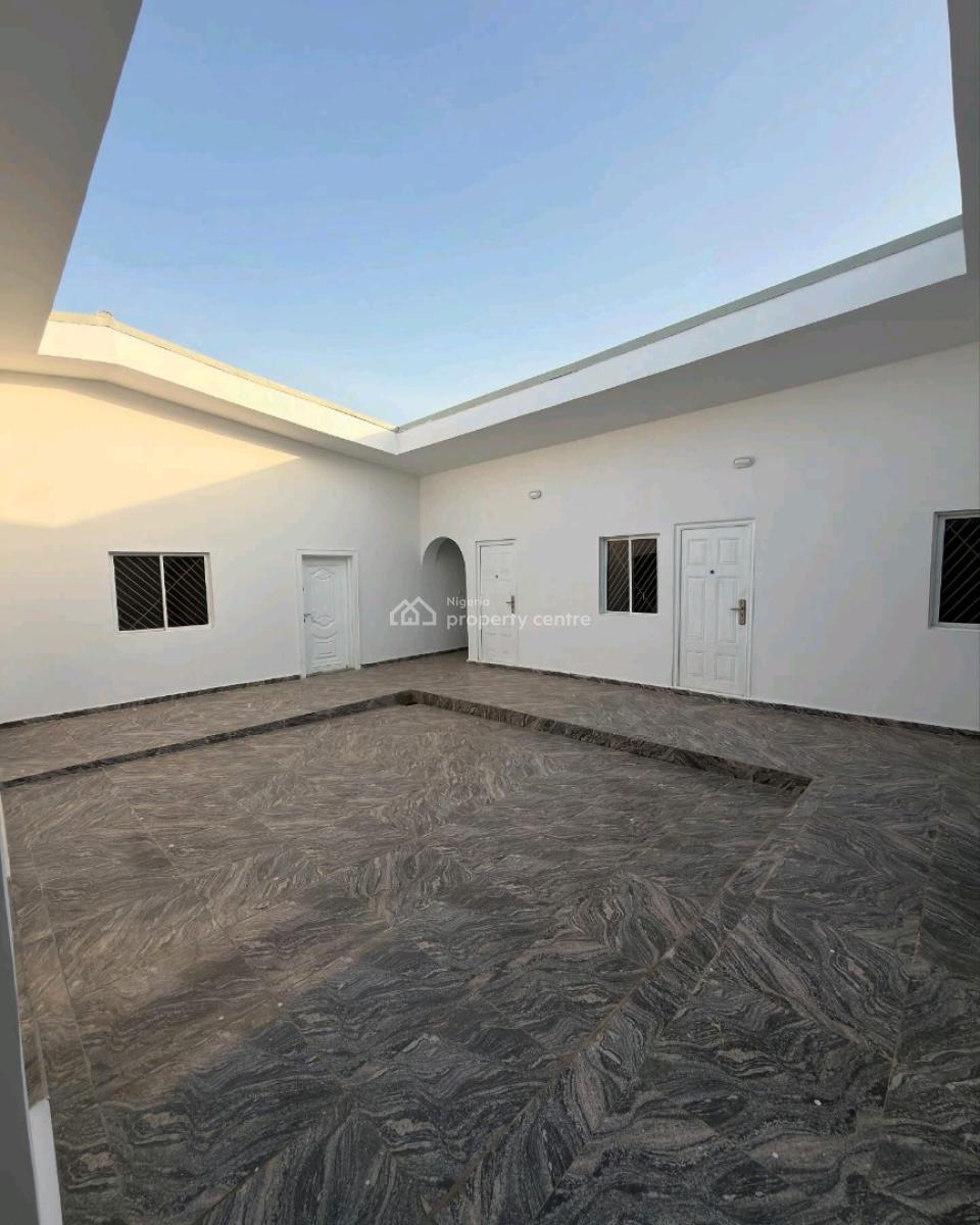 8 Bedroom House, Kaduna North, Kaduna, House for Sale