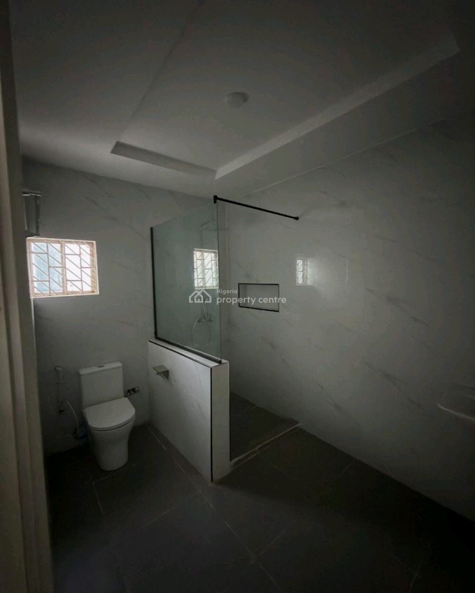 8 Bedroom House, Kaduna North, Kaduna, House for Sale