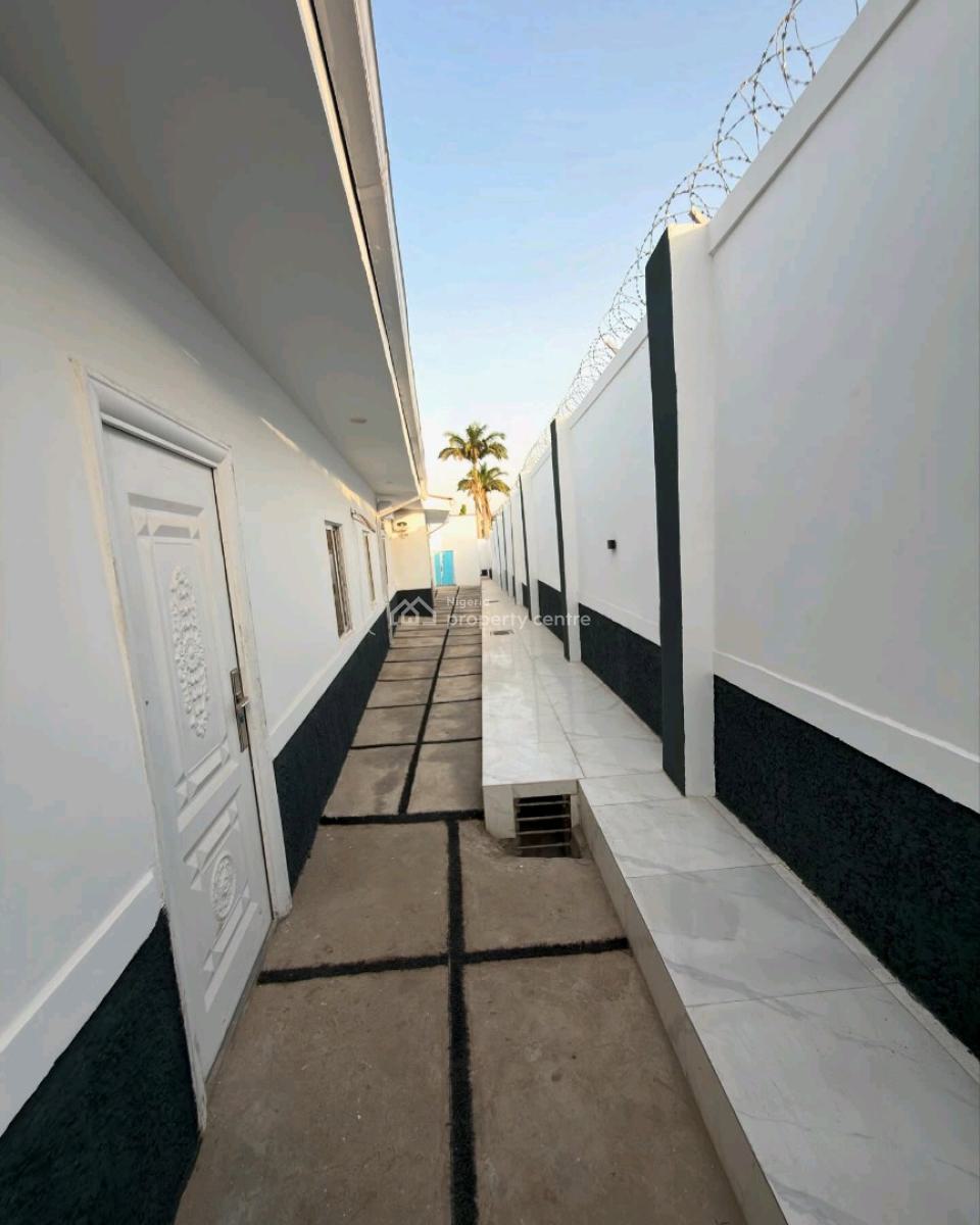 8 Bedroom House, Kaduna North, Kaduna, House for Sale