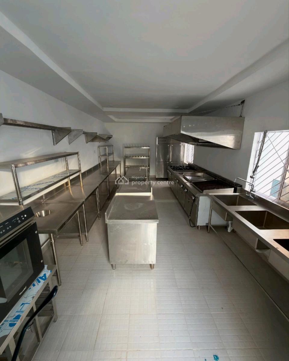 8 Bedroom House, Kaduna North, Kaduna, House for Sale