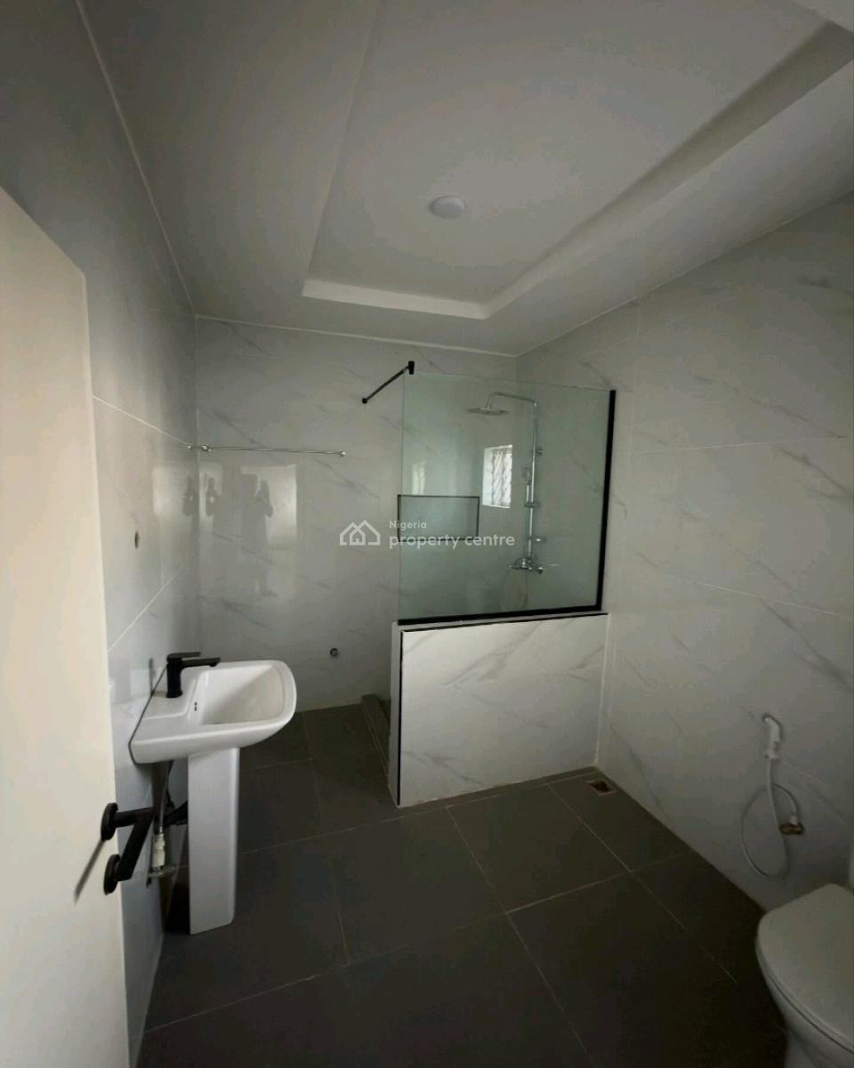 8 Bedroom House, Kaduna North, Kaduna, House for Sale