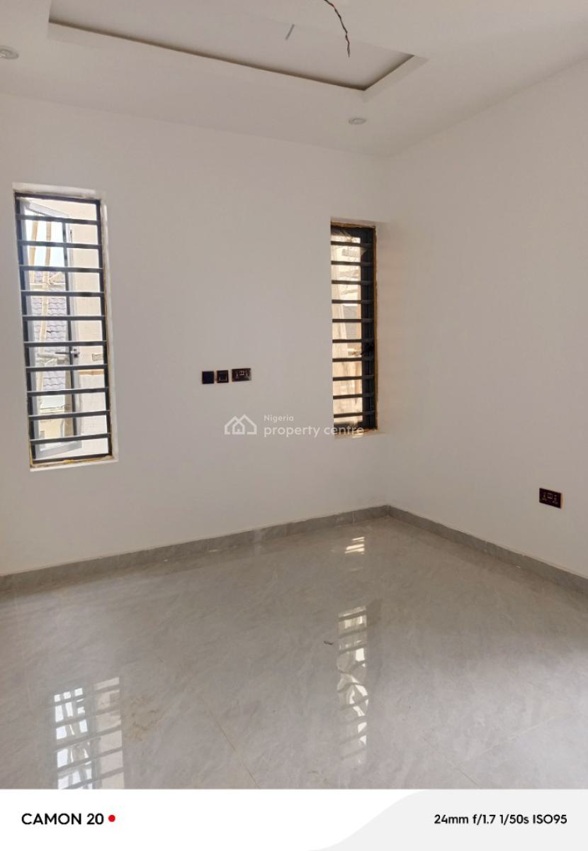 Newly Built 2 Bedroom Apartment, Surulere, Lagos, Block of Flats for Sale