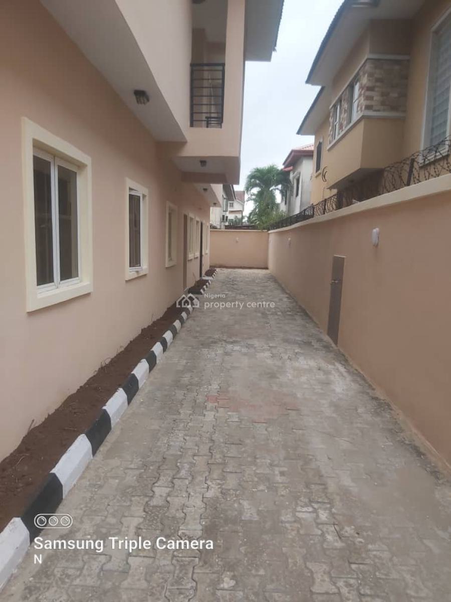 Newly Renovated 5 Bedroom Detached Duplex with 2 Rooms Bq, Lekki Phase 1, Lekki, Lagos, Detached Duplex for Rent