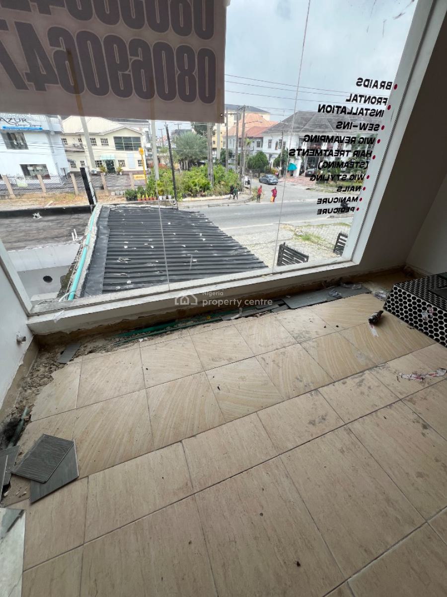 Beautiful Shop Spaces Directly Facing a Major Commercial Road, Lekki Phase 1, Lekki, Lagos, Commercial Property for Rent