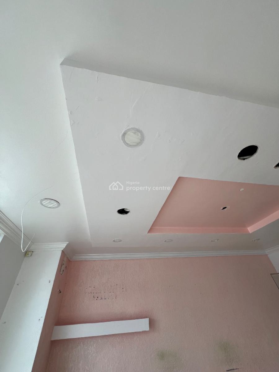 Beautiful Shop Spaces Directly Facing a Major Commercial Road, Lekki Phase 1, Lekki, Lagos, Commercial Property for Rent