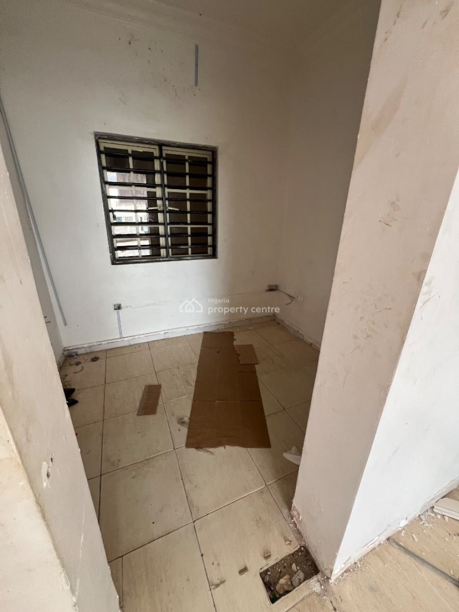 Beautiful Shop Spaces Directly Facing a Major Commercial Road, Lekki Phase 1, Lekki, Lagos, Commercial Property for Rent