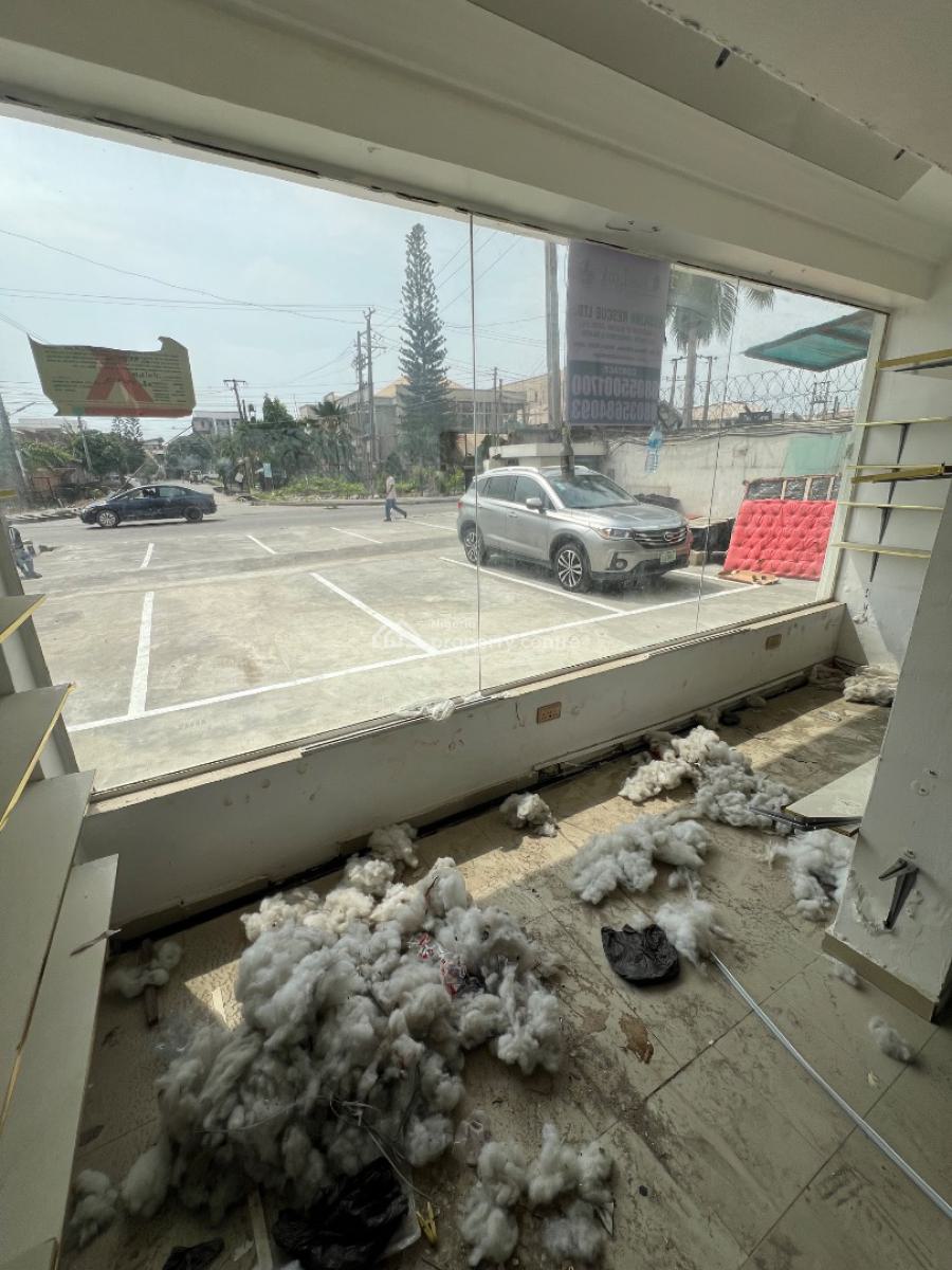 Best-located Full Ground Floor Commercial Space, Lekki Phase 1, Lekki, Lagos, Commercial Property for Rent