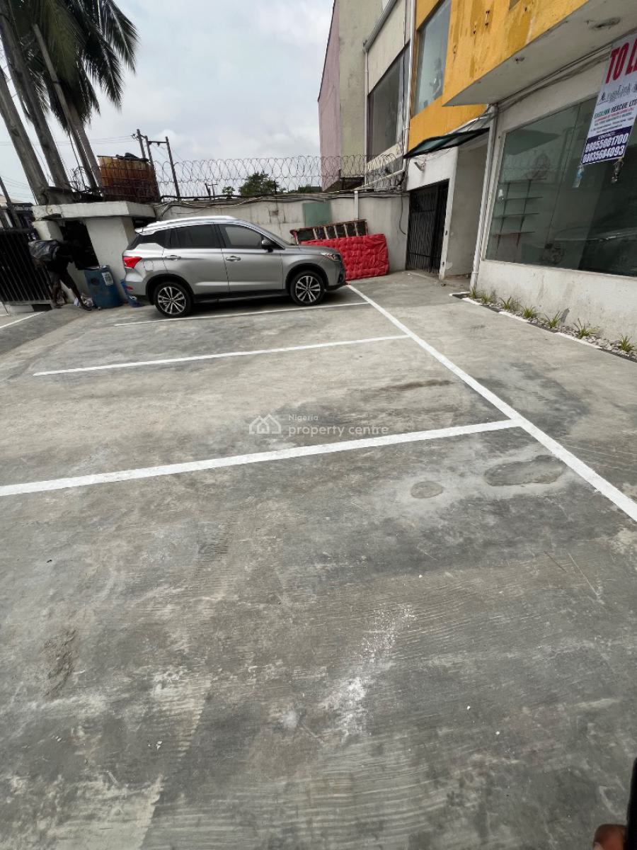 Best-located Full Ground Floor Commercial Space, Lekki Phase 1, Lekki, Lagos, Commercial Property for Rent