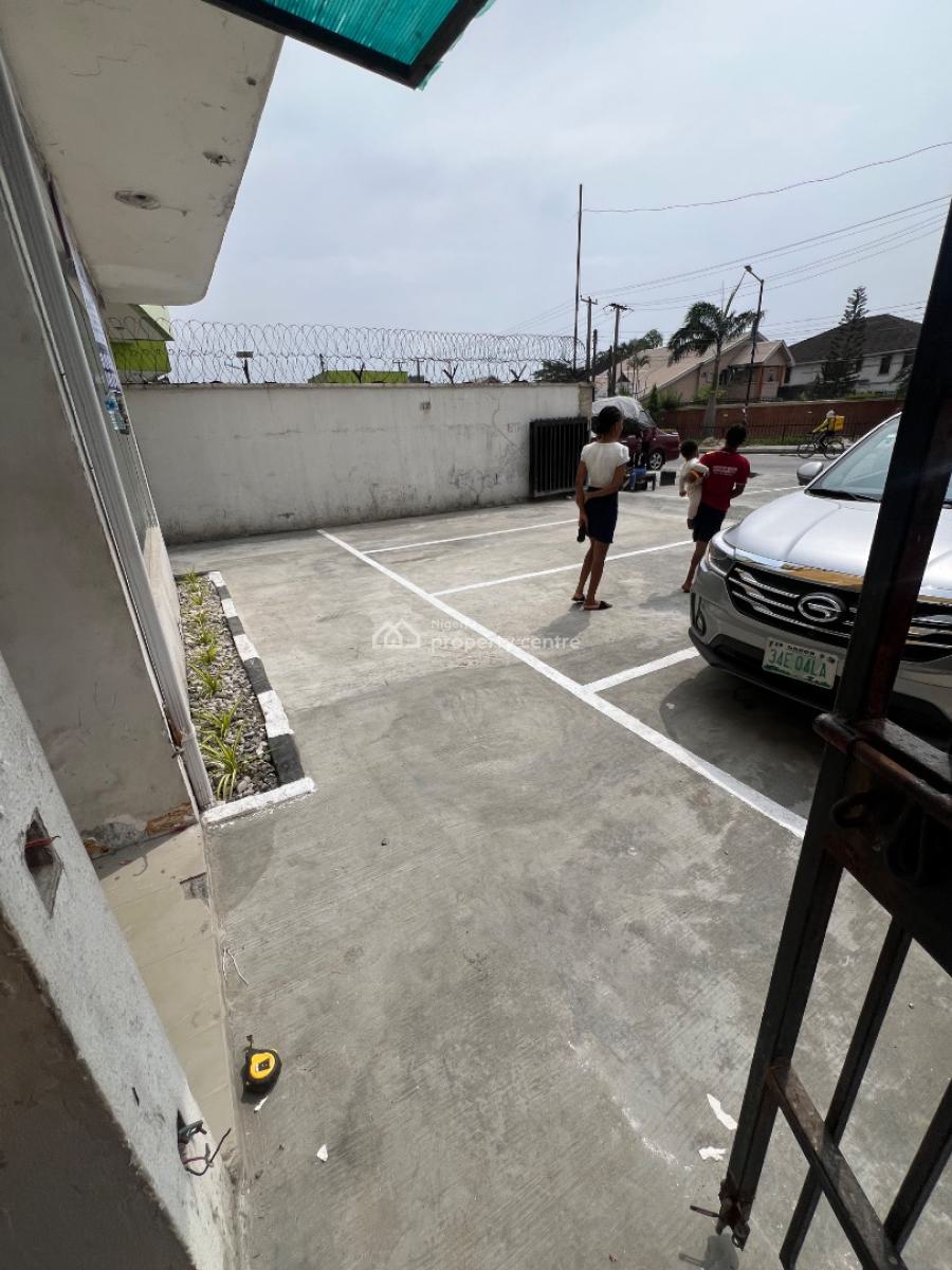 Best-located Full Ground Floor Commercial Space, Lekki Phase 1, Lekki, Lagos, Commercial Property for Rent