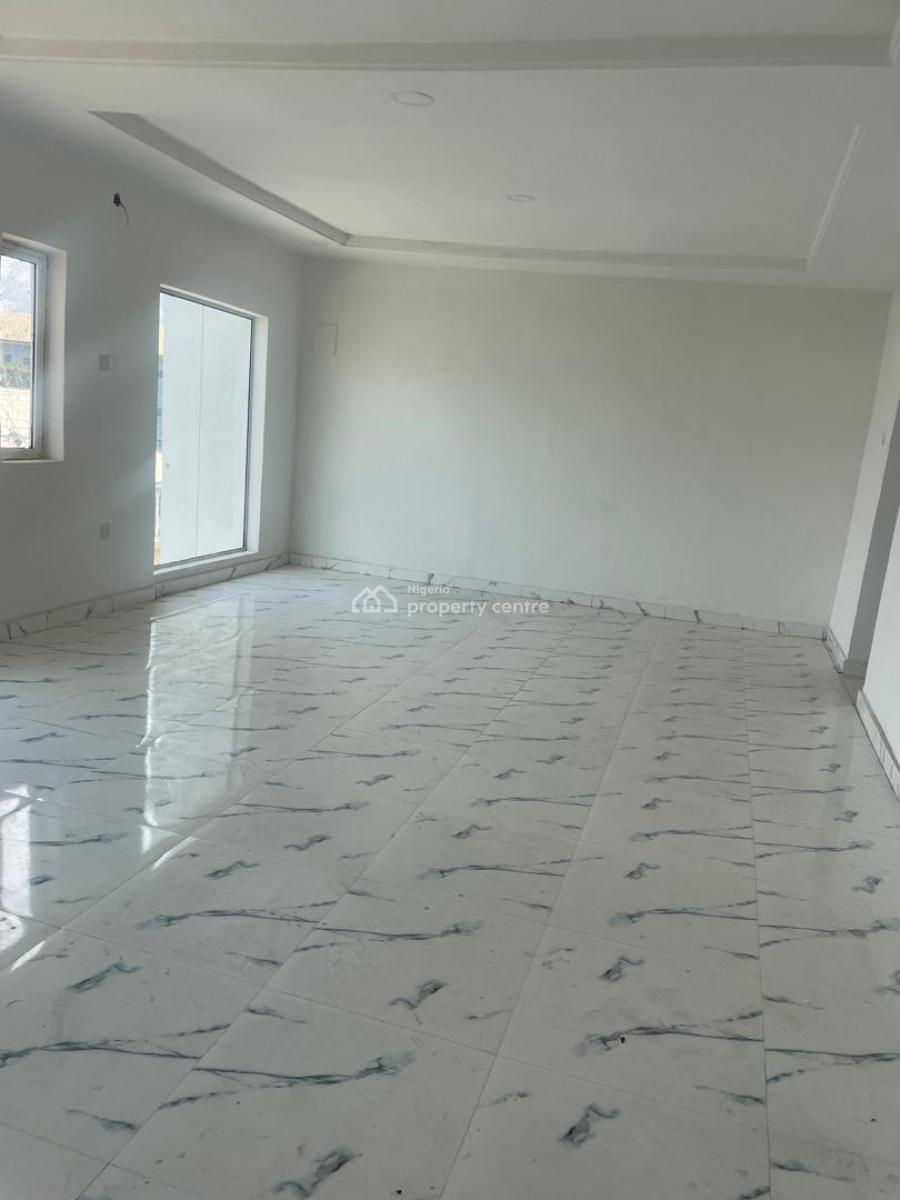 Newly Built 32 Luxury Shops Complex for Long Lease at a Corner Pease, Umuahia, Abia, Plaza / Complex / Mall for Rent