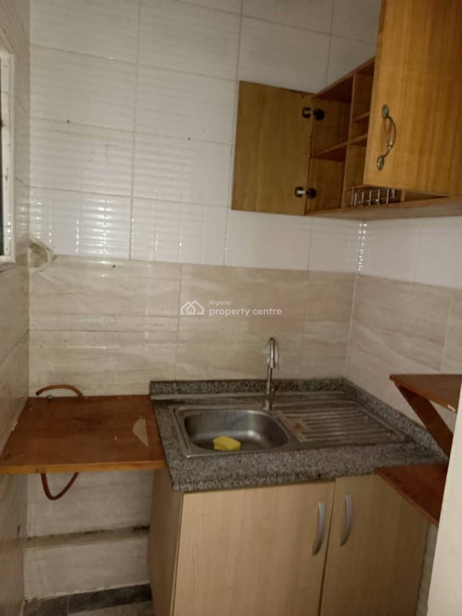 Well Maintained 1 Bedroom Apartment, Off Gbangbala Street, Ikate Elegushi, Lekki, Lagos, Mini Flat (room and Parlour) for Rent