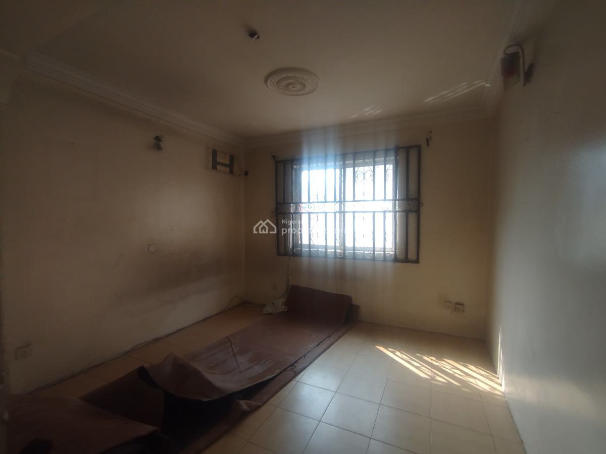 Spacious 3 Bedroom Apartment, Off Durosimi Etti Road, Lekki Phase 1, Lekki, Lagos, Office Space for Rent