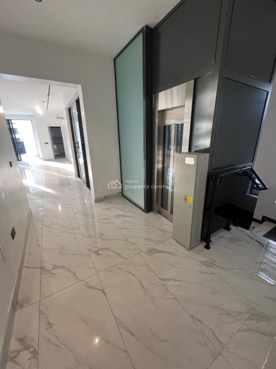 Super-luxury, Spacious 4-bedroom Smart Penthouse with 1-bedroom Bq., Lekki Phase 1, Lekki, Lagos, Flat / Apartment for Sale