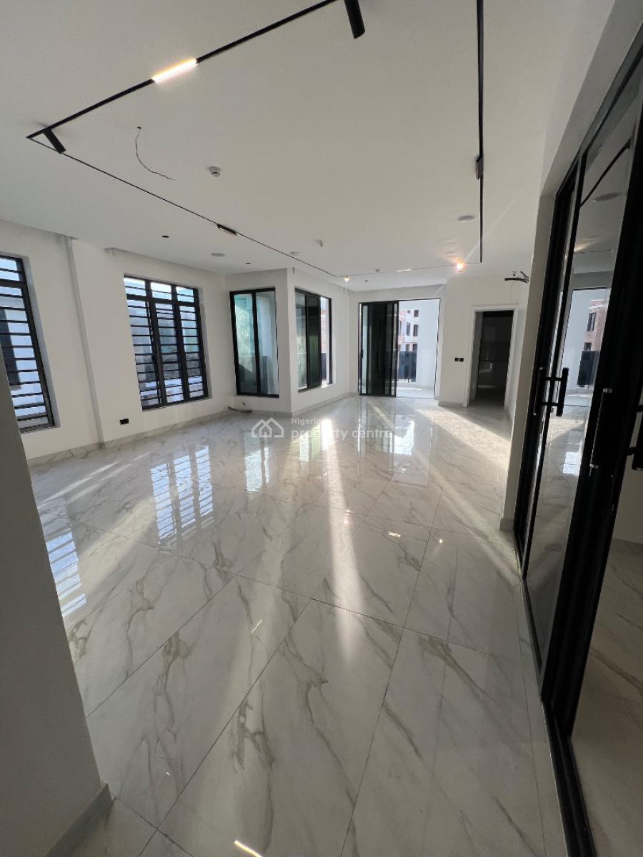 Super-luxury, Spacious 4-bedroom Smart Penthouse with 1-bedroom Bq., Lekki Phase 1, Lekki, Lagos, Flat / Apartment for Sale