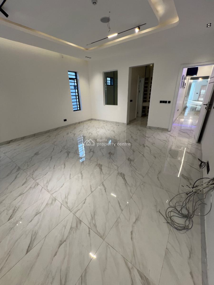 Super-luxury, Spacious 4-bedroom Smart Penthouse with 1-bedroom Bq., Lekki Phase 1, Lekki, Lagos, Flat / Apartment for Sale