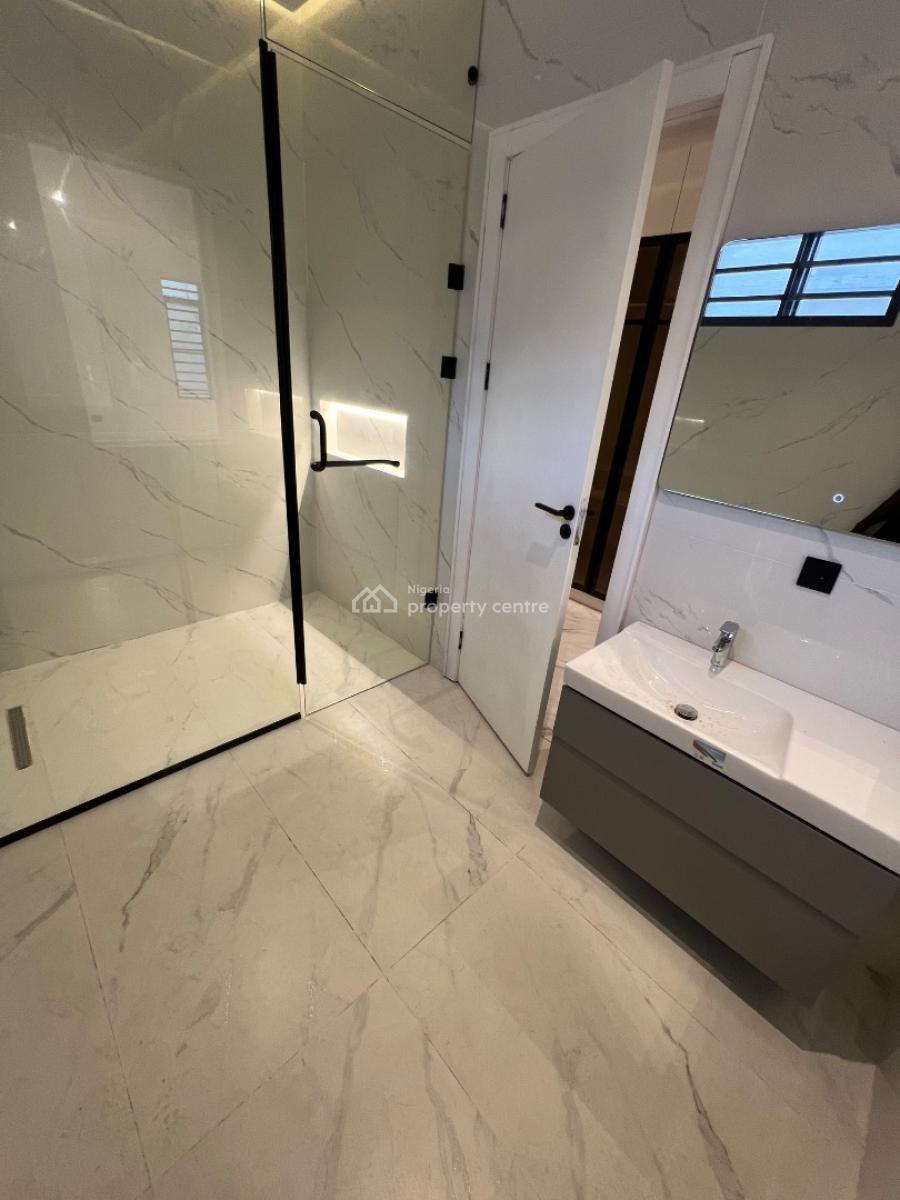 Super-luxury, Spacious 4-bedroom Smart Penthouse with 1-bedroom Bq., Lekki Phase 1, Lekki, Lagos, Flat / Apartment for Sale