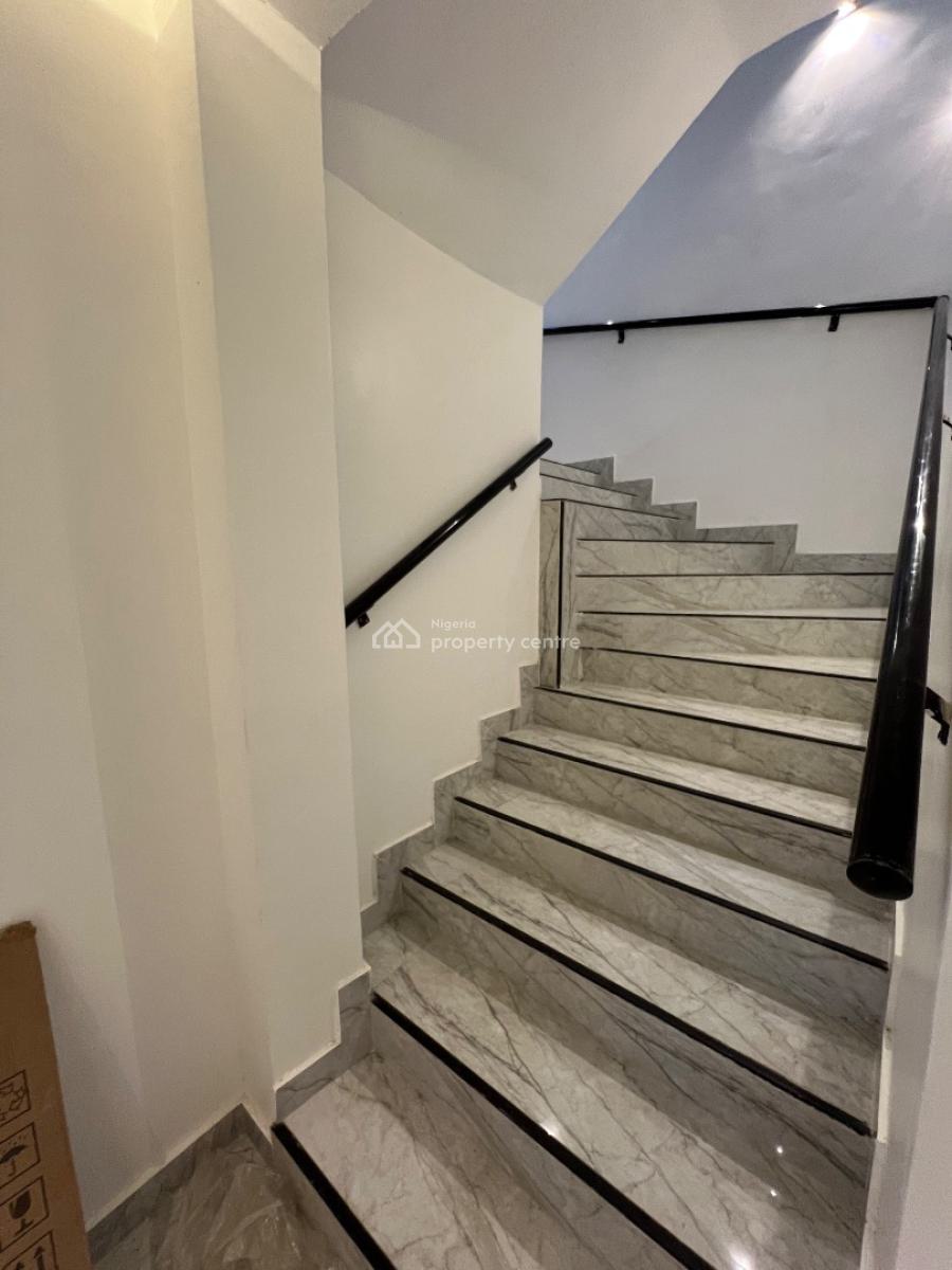 Super-luxury 4-bedroom Smart Terrace Duplex with 1-bedroom Bq., Lekki Phase 1, Lekki, Lagos, House for Sale