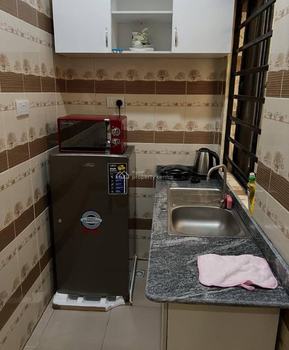 1 Bedroom Furnished Weekly Apartment, Ado, Ajah, Lagos, Mini Flat (room and Parlour) Short Let