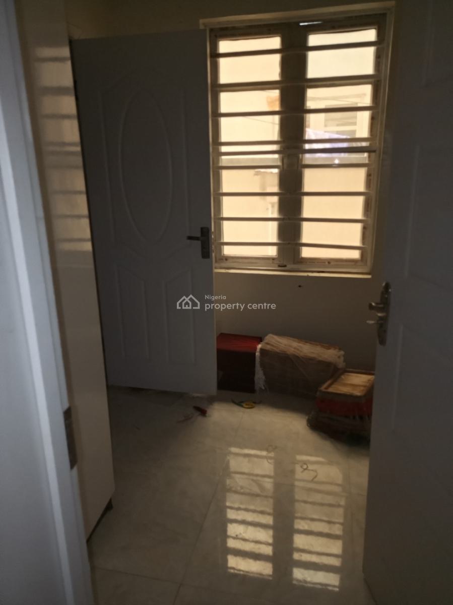 Sharp 4 Bedroom with Bq and Security House, Self Compound, Ologolo, Lekki, Lagos, Terraced Duplex for Rent