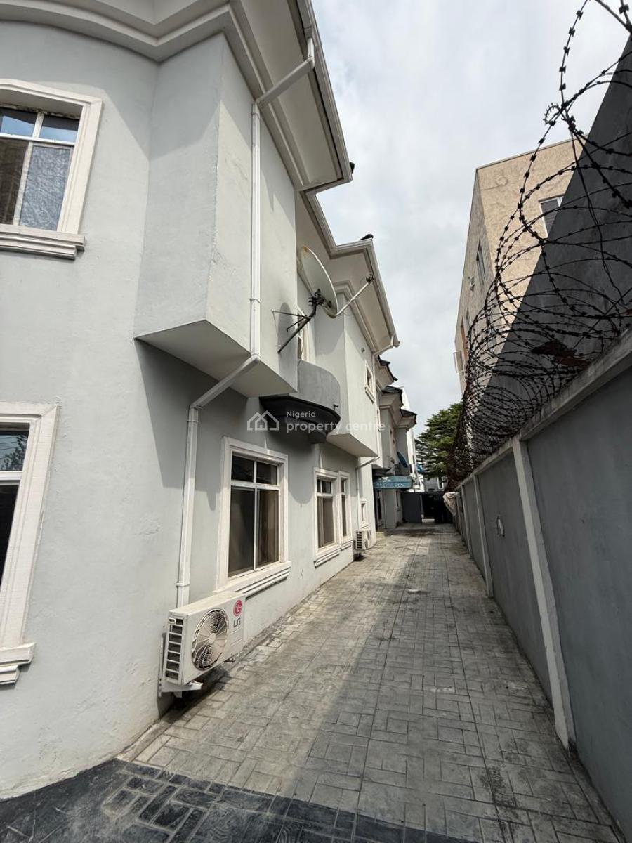 4-bedroom Semi-detached Duplex, Off Admiralty Way, Lekki Phase 1, Lekki, Lagos, Semi-detached Duplex for Rent