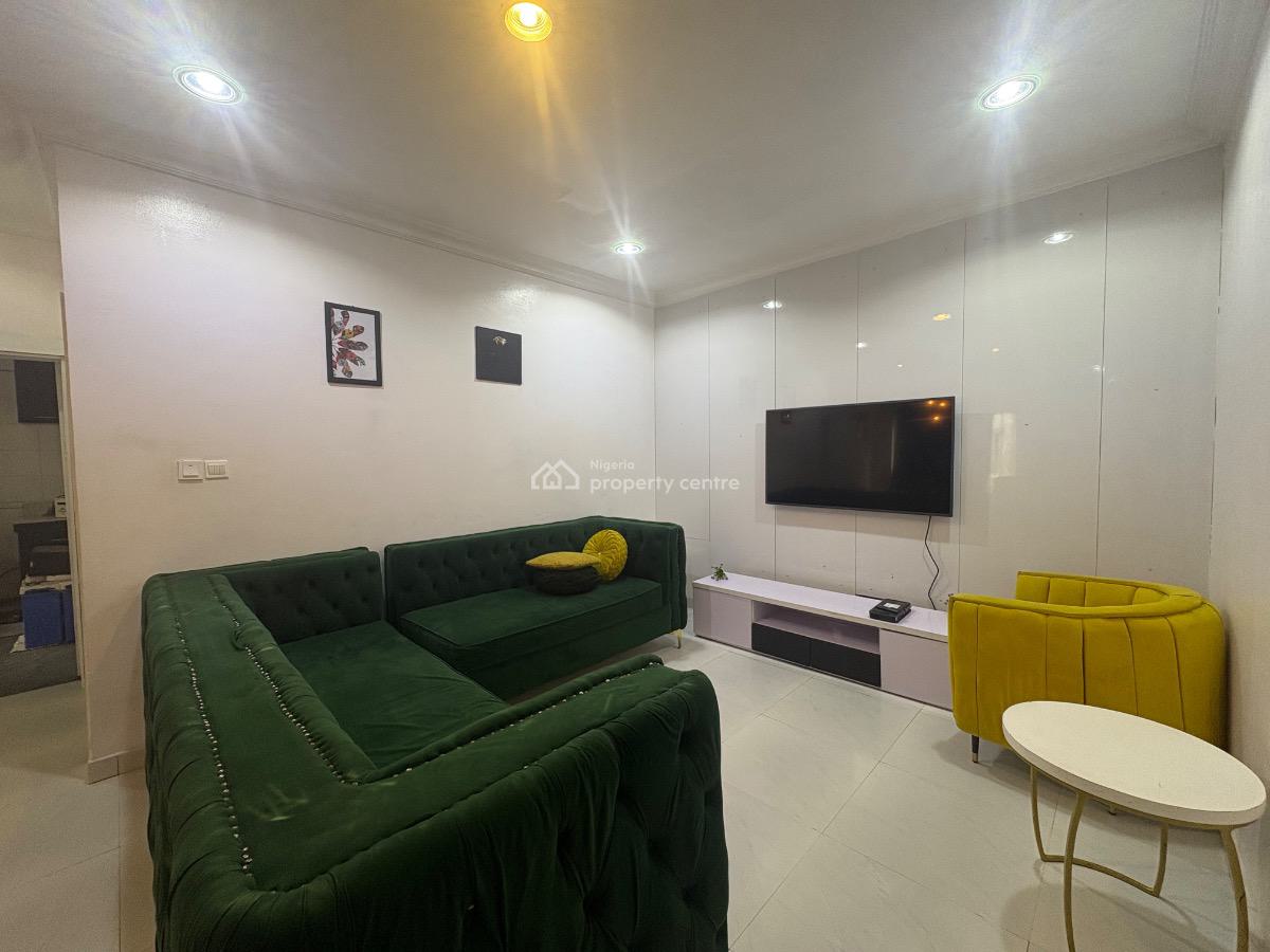 2 Bedroom Apartment Fully Serviced, Jakande, Lekki, Lagos, Flat / Apartment for Rent