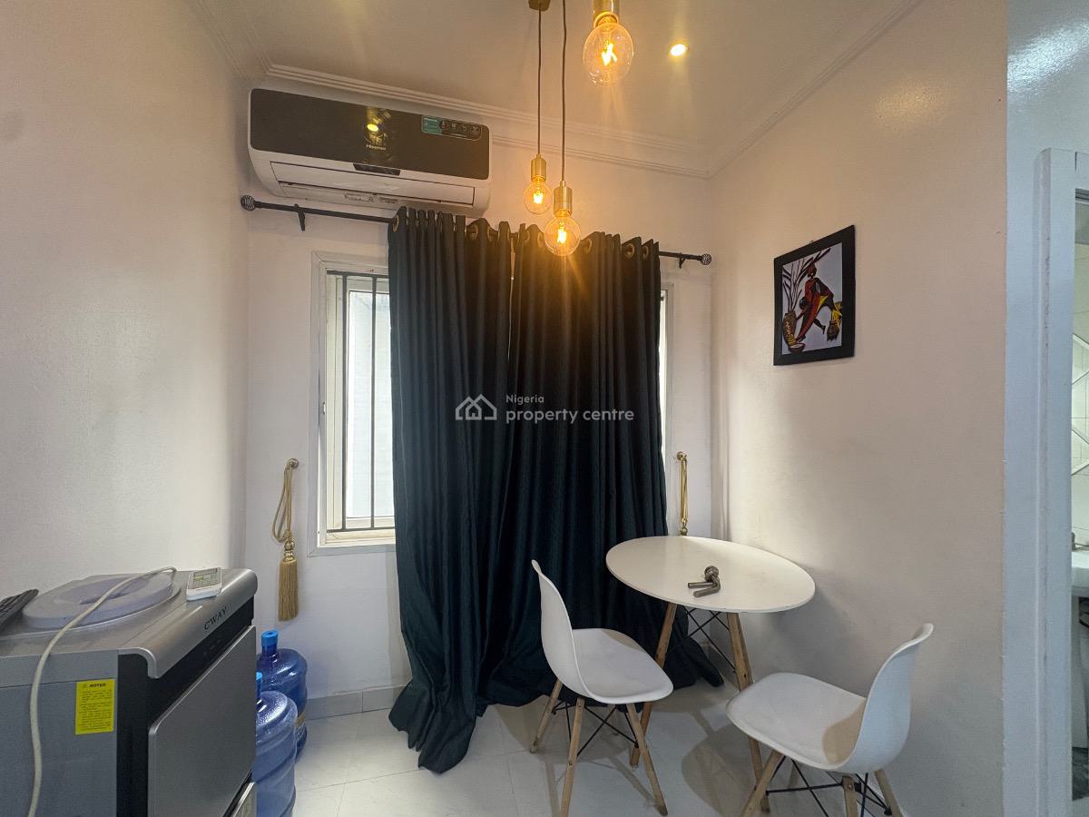 2 Bedroom Apartment Fully Serviced, Jakande, Lekki, Lagos, Flat / Apartment for Rent