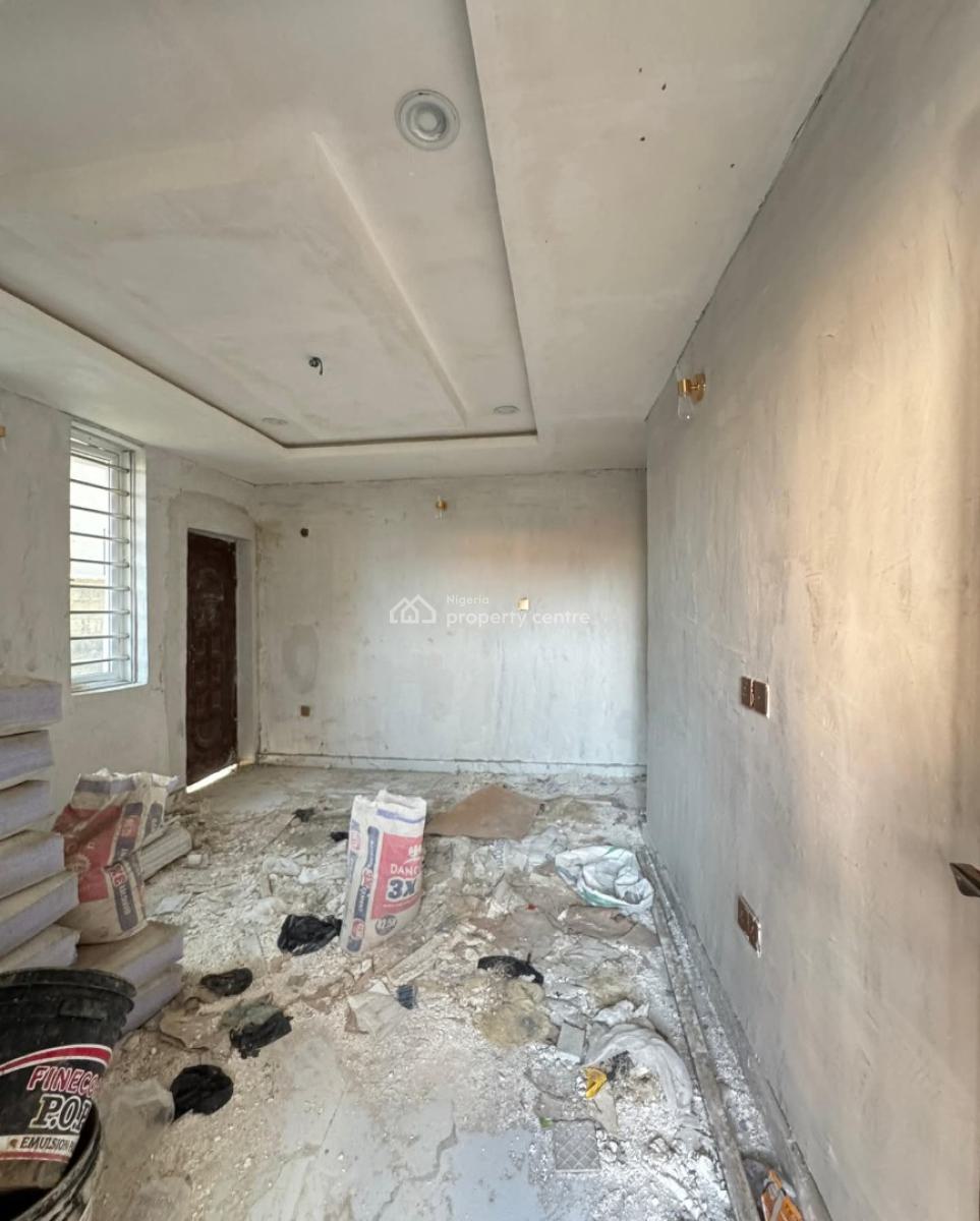 Newly Built 2 Bedroom Apartment, Yaba, Lagos, Flat / Apartment for Sale