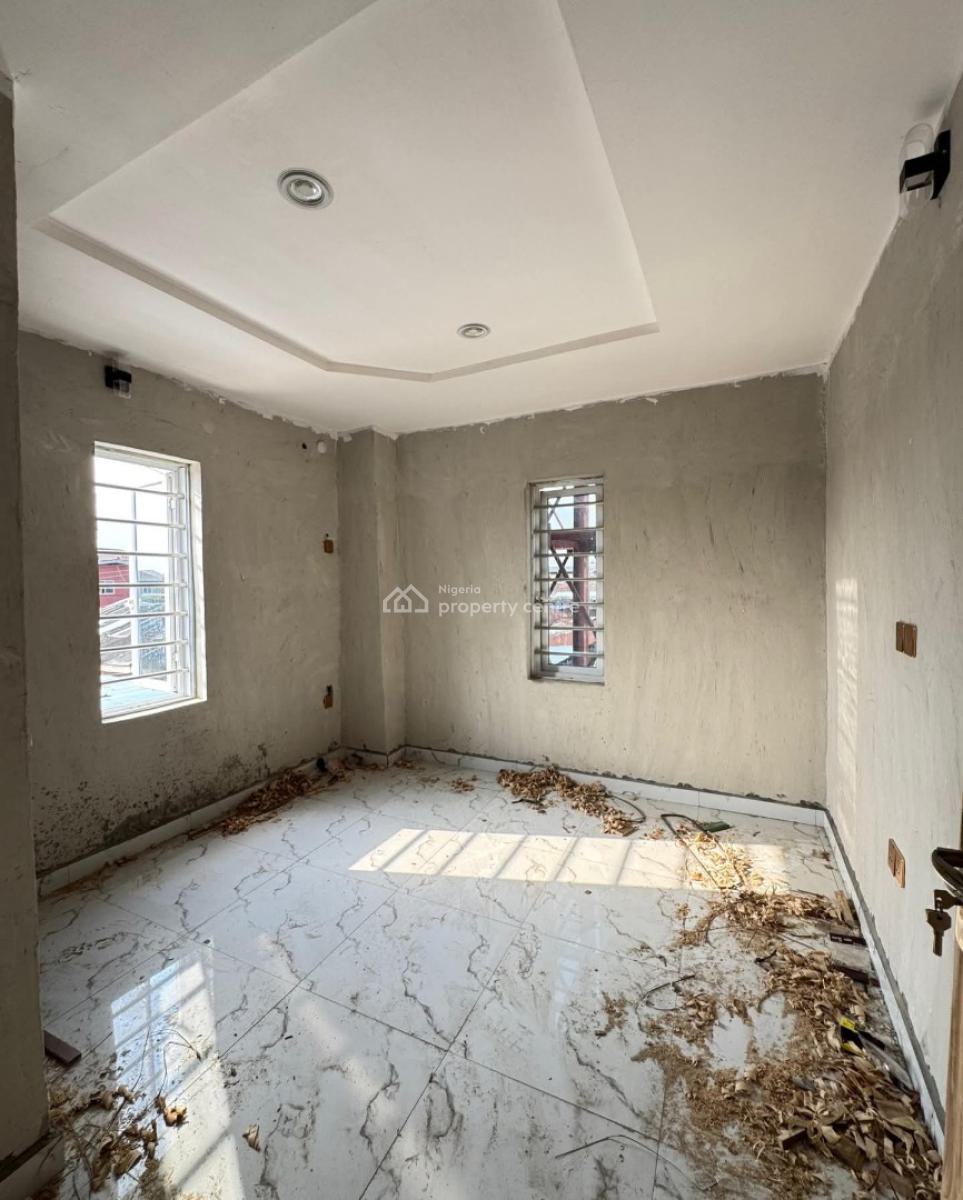 Newly Built 2 Bedroom Apartment, Yaba, Lagos, Flat / Apartment for Sale