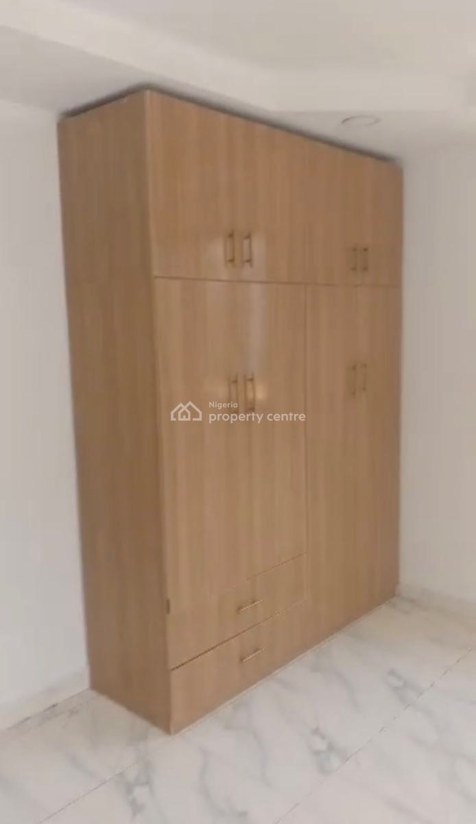 Standard 3 Bedroom Apartment with Visitors Toilet and Balcony, Apo Primary/wumba District, Apo, Abuja, Flat / Apartment for Rent