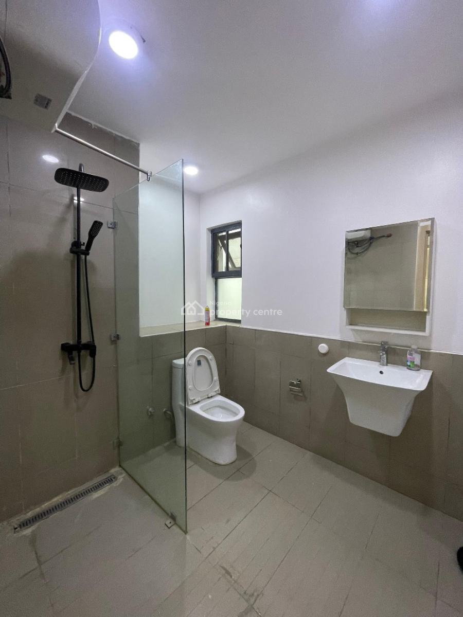 Lovely 2 Bedroom Apartment in a Secured Area, Osapa, Lekki, Lagos, Flat / Apartment for Sale