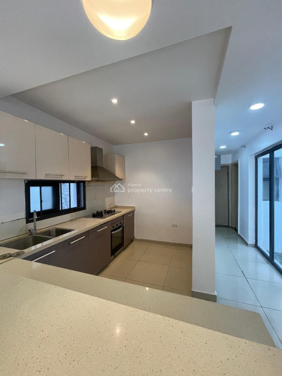 Lovely 2 Bedroom Apartment in a Secured Area, Osapa, Lekki, Lagos, Flat / Apartment for Sale