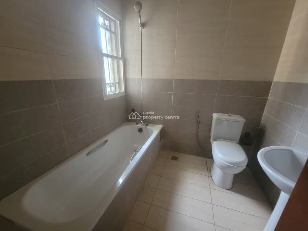 Service 4 Bedroom Semi Detached Duplex, Osapa, Lekki, Lagos, Semi-detached Duplex for Rent