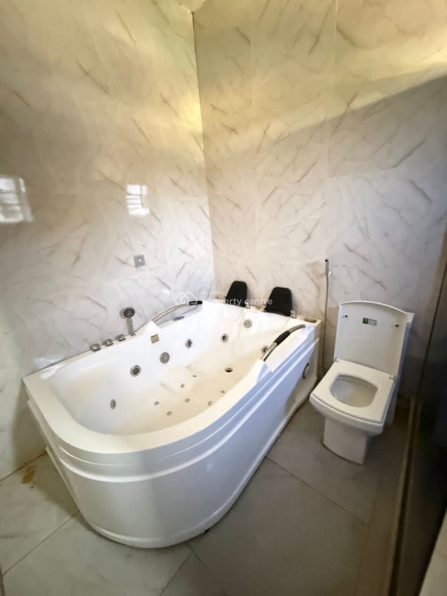 Spacious Executive Standard Master Bedroom with Personal Kitchen, Ikota Villa Estate Close to Mega Chicken, Ikota, Lekki, Lagos, Self Contain (single Rooms) for Rent