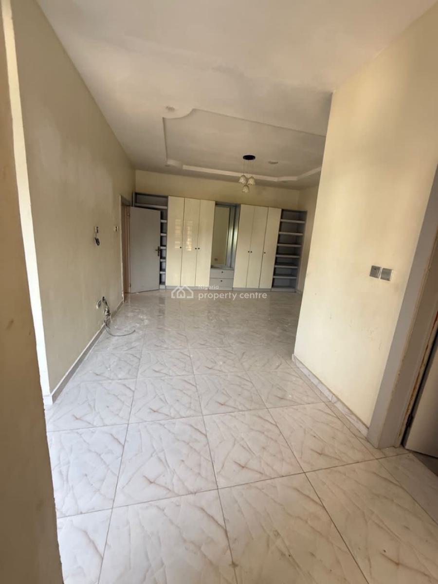 Spacious Executive Standard Master Bedroom with Personal Kitchen, Ikota Villa Estate Close to Mega Chicken, Ikota, Lekki, Lagos, Self Contain (single Rooms) for Rent