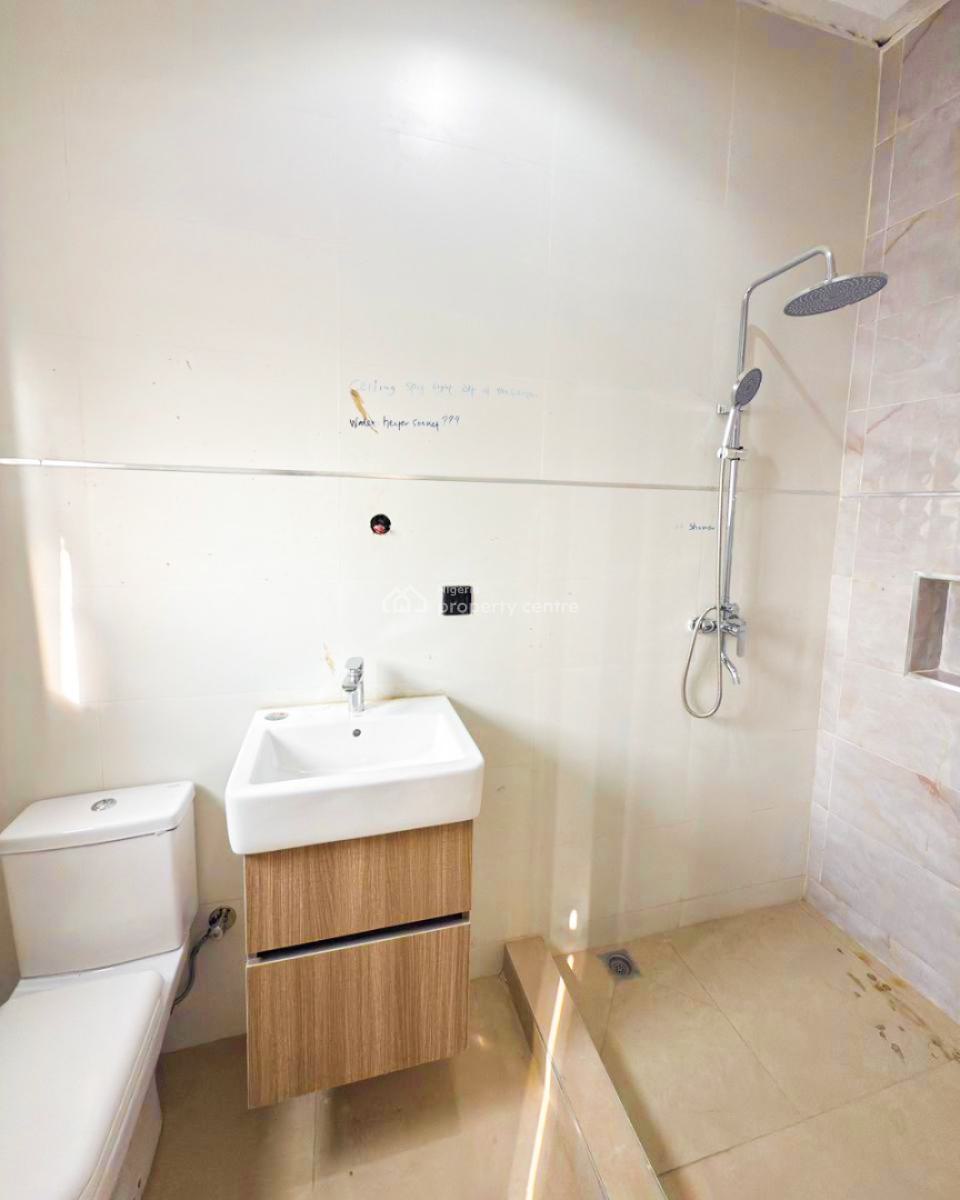 Elevated Luxury 3 Bedroom Apartment, Guzape District, Abuja, House for Sale