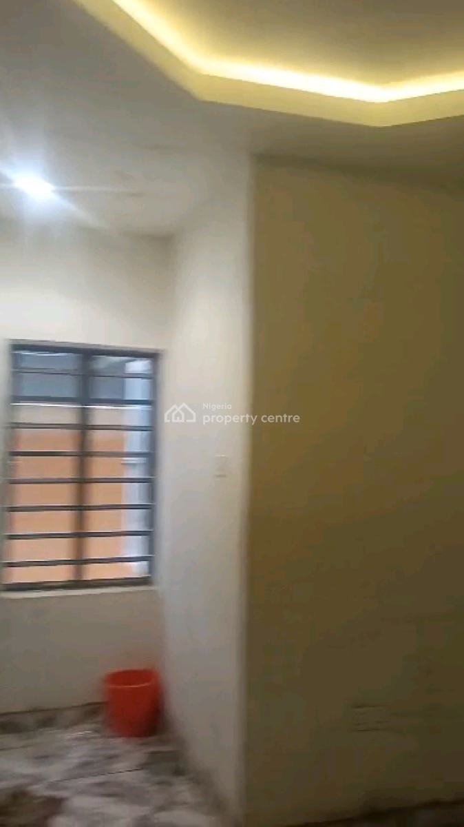 Standard and Executive Miniflat, Adekunle, Yaba, Lagos, Mini Flat (room and Parlour) for Rent