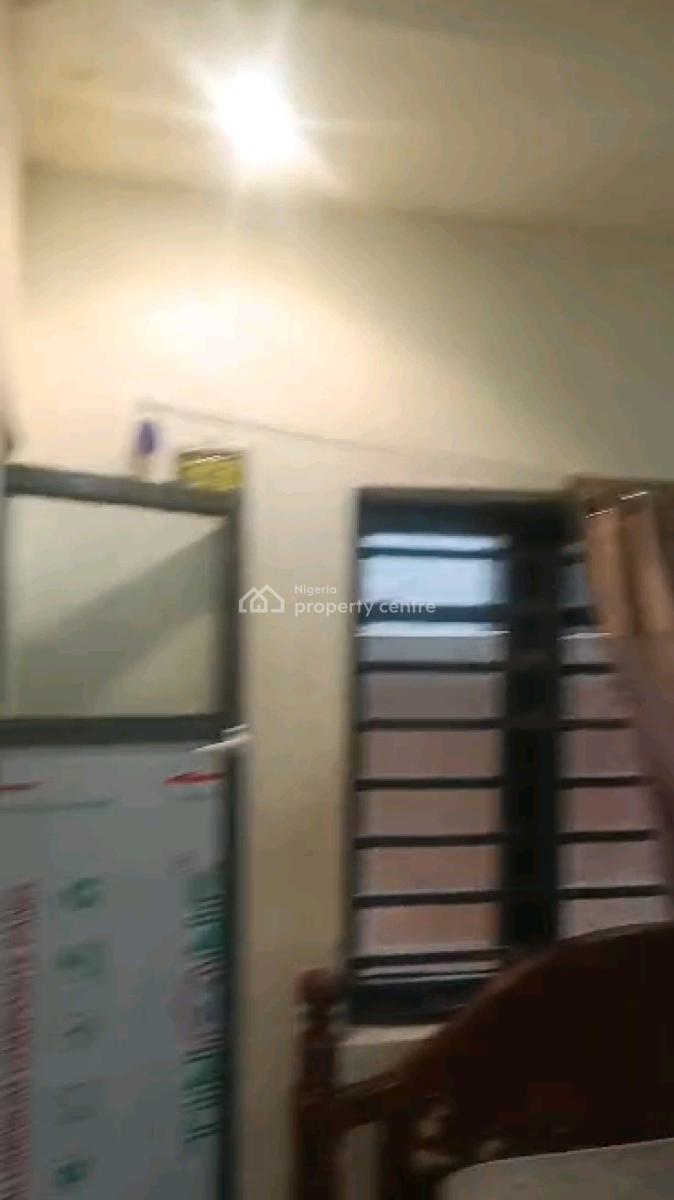 Standard and Executive Miniflat, Adekunle, Yaba, Lagos, Mini Flat (room and Parlour) for Rent