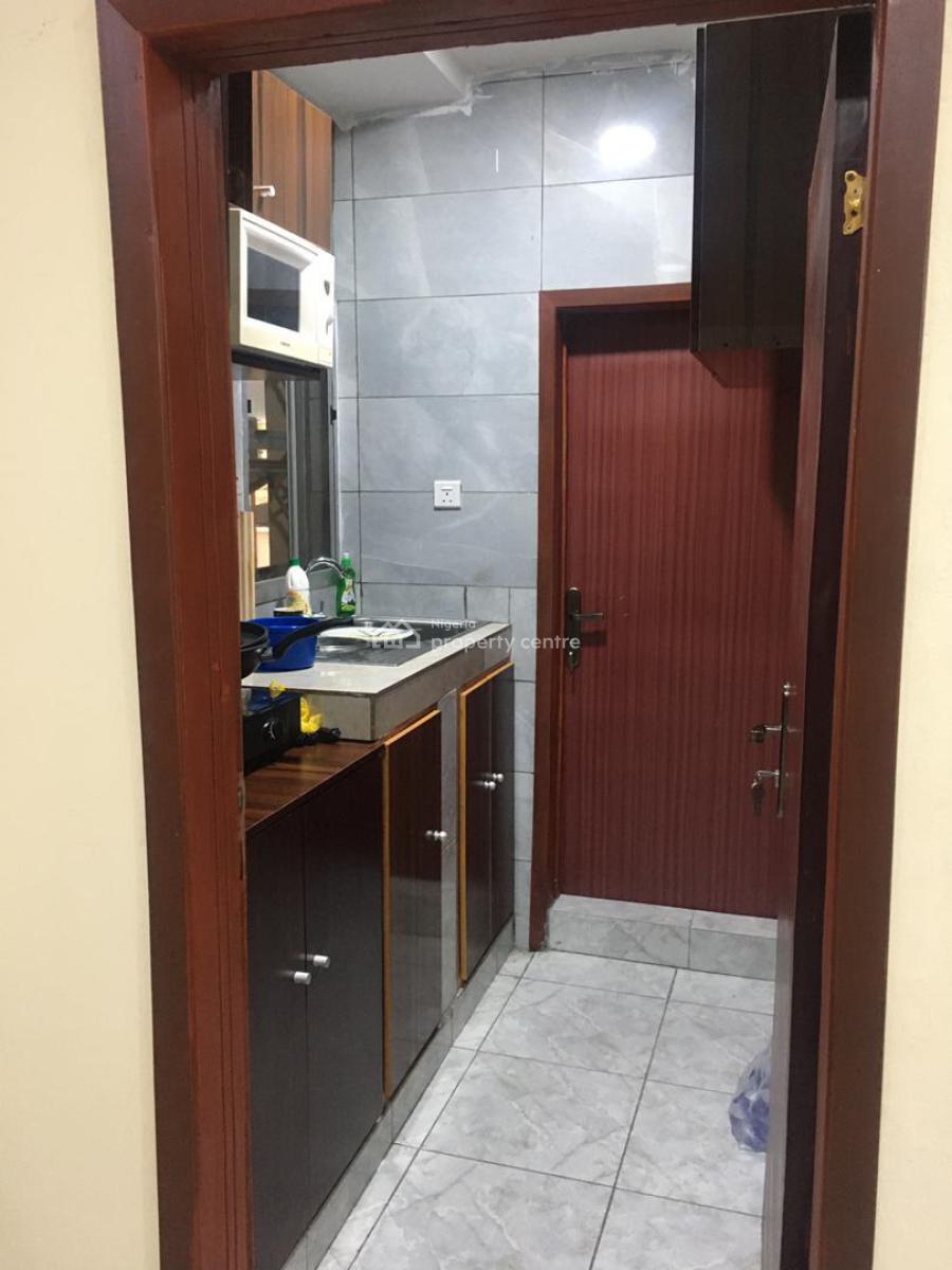 Furnitured 2 Bedrooms Shared Apartment, Sangotedo, Ajah, Lagos, Flat / Apartment for Rent