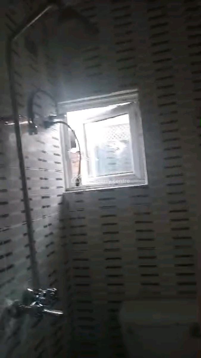 Executive 2  Bedroom Flat, Ebute Metta East, Yaba, Lagos, Flat / Apartment for Rent