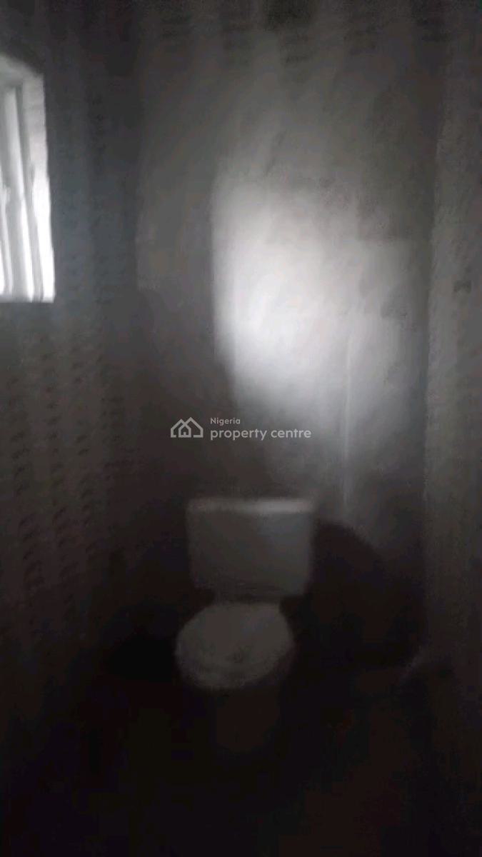 Executive 2  Bedroom Flat, Ebute Metta East, Yaba, Lagos, Flat / Apartment for Rent