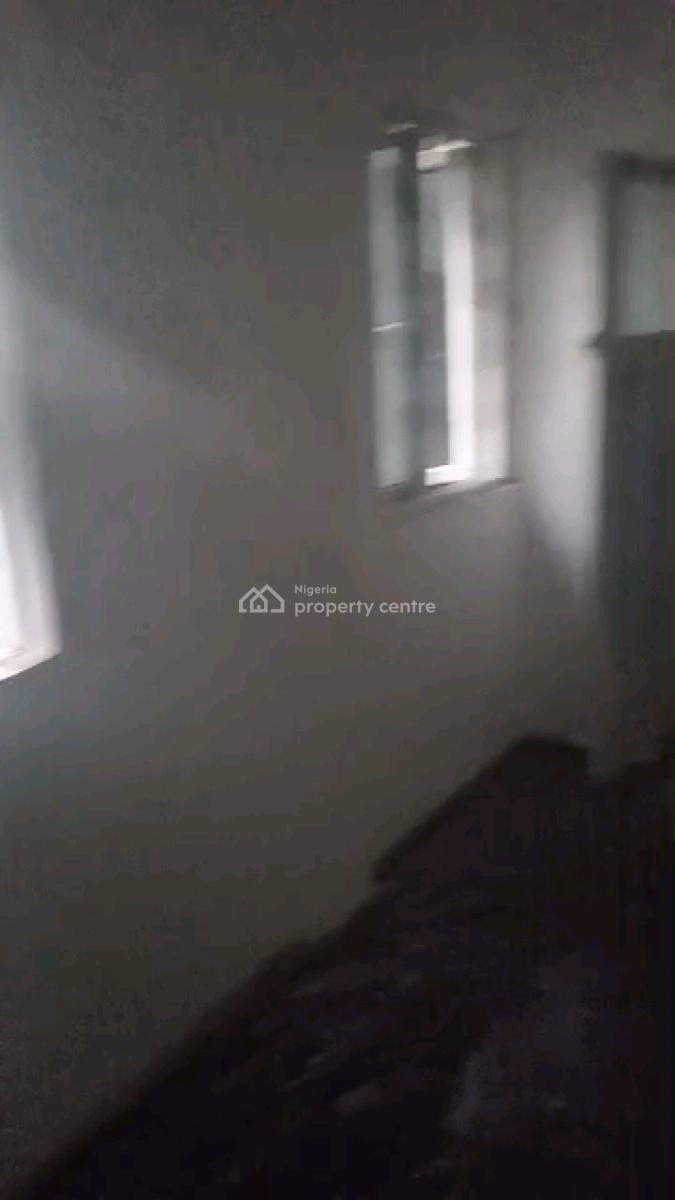 Executive 2  Bedroom Flat, Ebute Metta East, Yaba, Lagos, Flat / Apartment for Rent