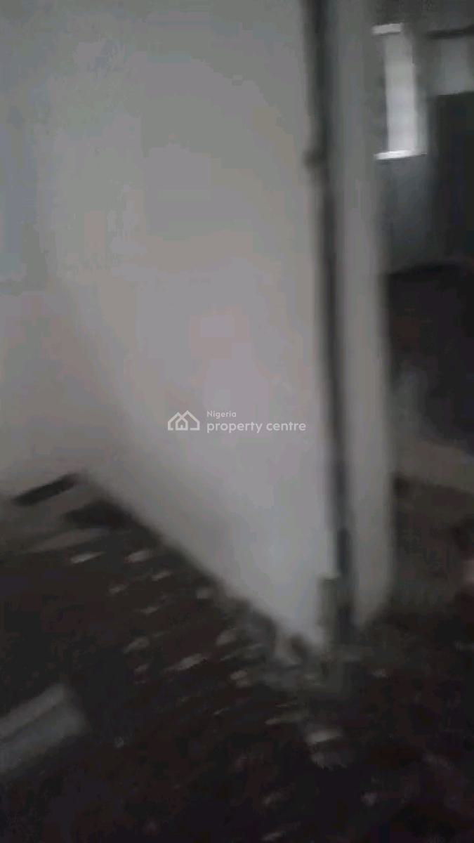 Executive 2  Bedroom Flat, Ebute Metta East, Yaba, Lagos, Flat / Apartment for Rent