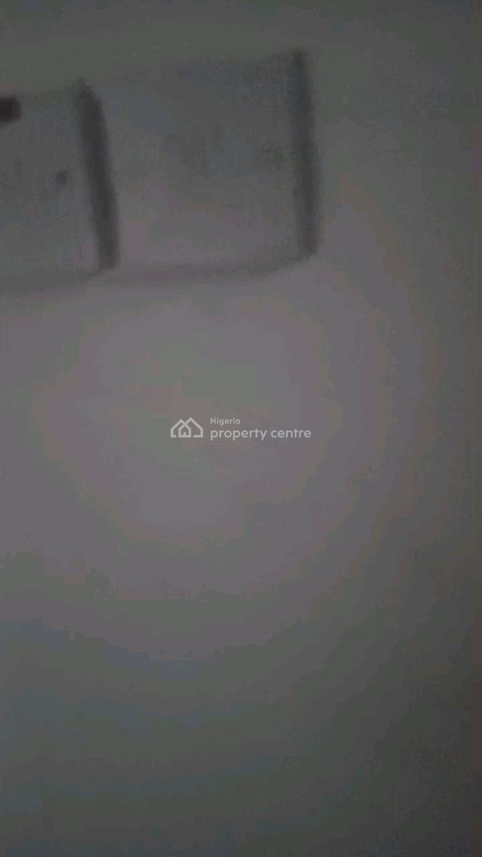 Executive 2 Bedroom Flat, Ebute Metta East, Yaba, Lagos, Flat / Apartment for Rent