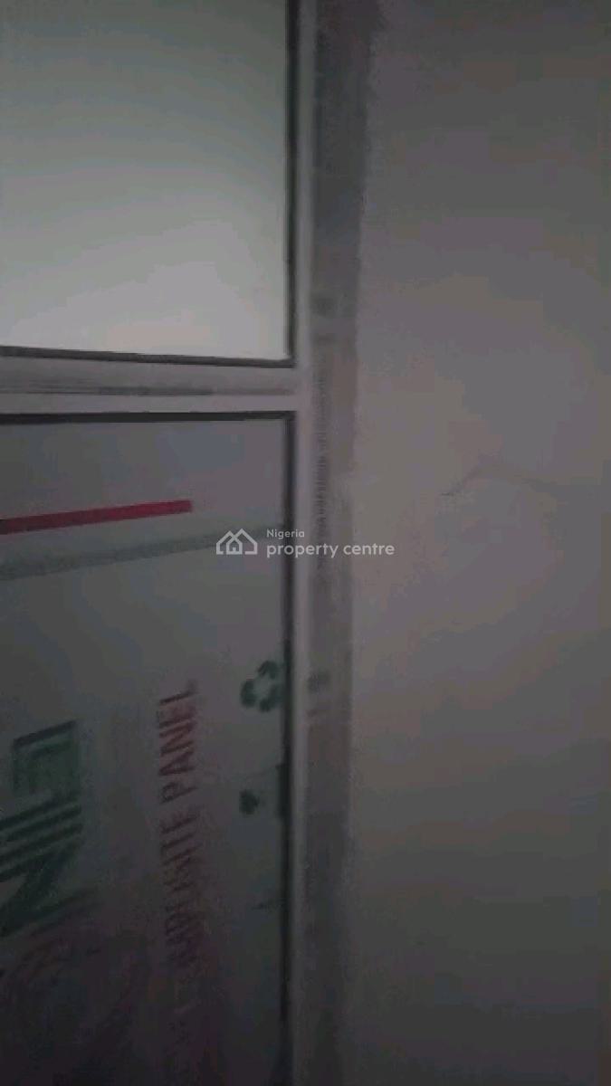 Executive 2 Bedroom Flat, Ebute Metta East, Yaba, Lagos, Flat / Apartment for Rent