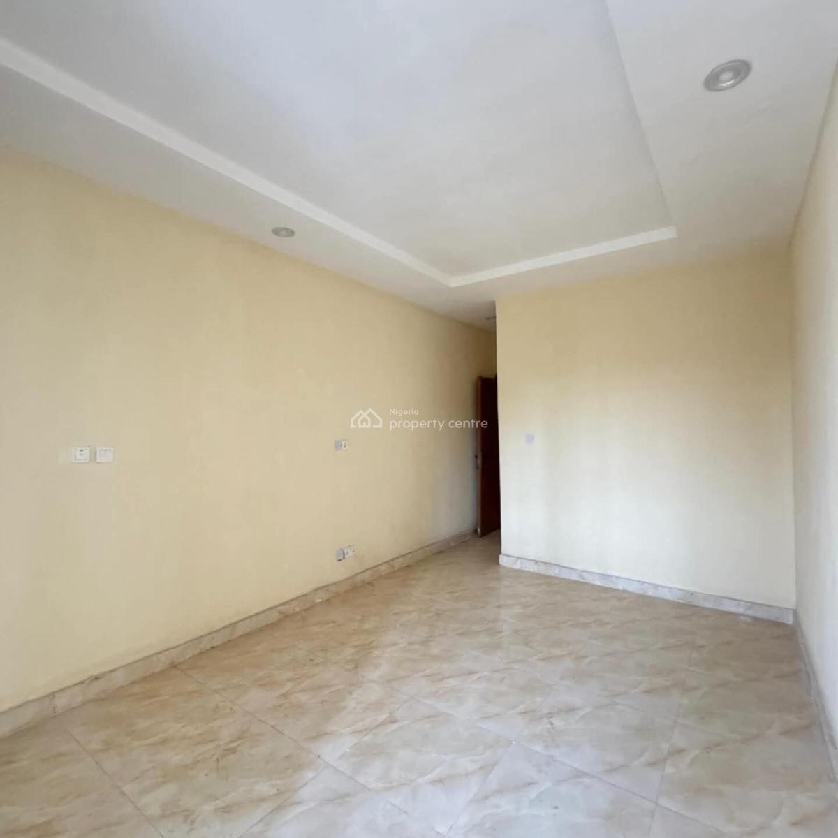 Newly Built of 3 Bedroom Apartment, Yaba, Lagos, Flat / Apartment for Sale