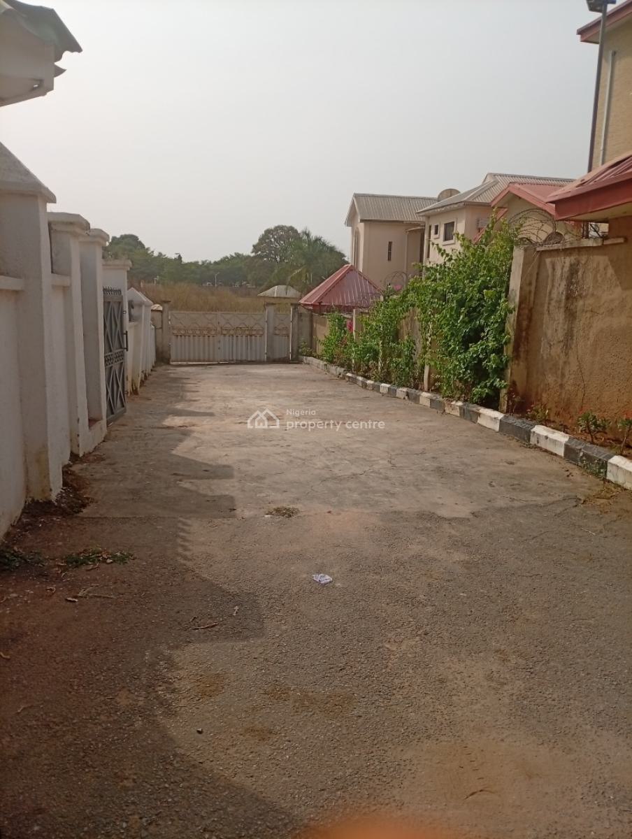 Spacious Self Contain, Asokoro District, Abuja, Self Contain (single Rooms) for Rent