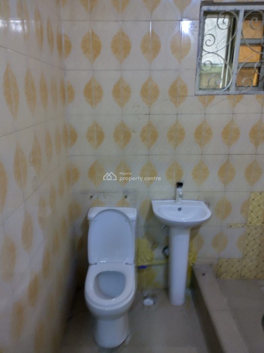 Luxury and Executive 3 Bedroom All Ensuite, Off Ojuelegba By Western Avenue, Surulere, Lagos, Flat / Apartment for Rent