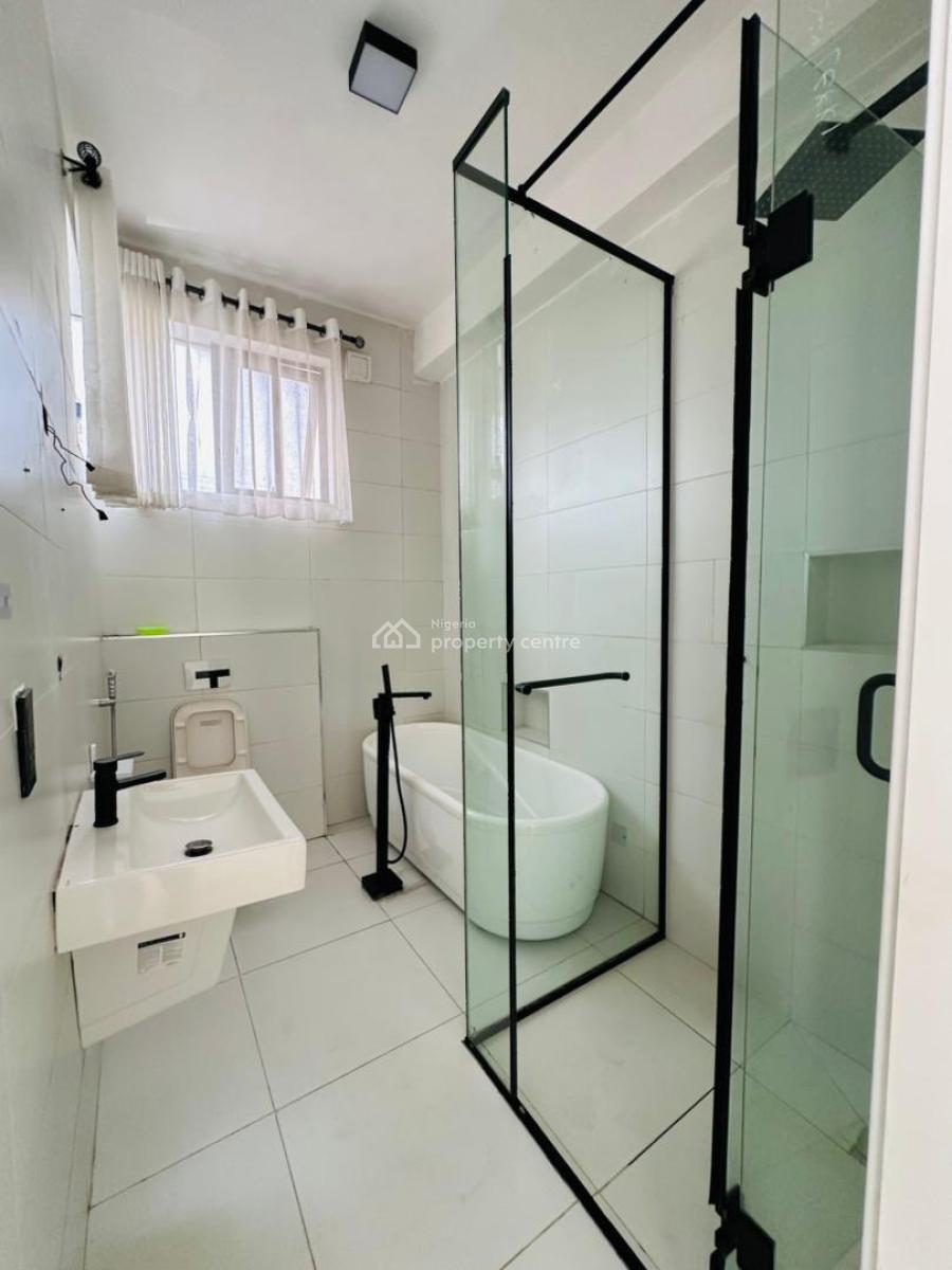 Spaciously Built 4 Bedroom Terrace Duplex with Bq, Lekki Phase 1, Lekki, Lagos, Terraced Duplex for Rent